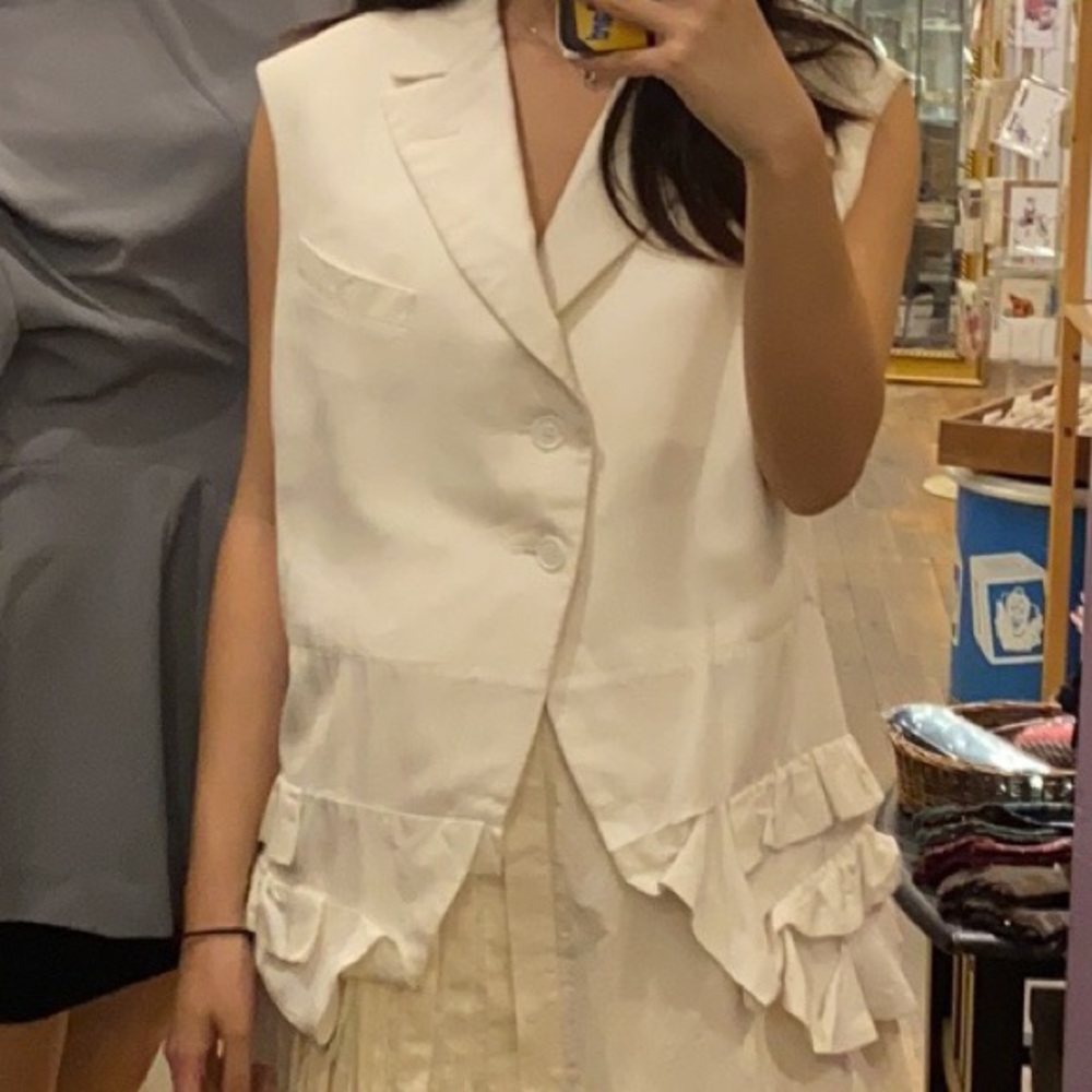 Comme des Garçons white blazer